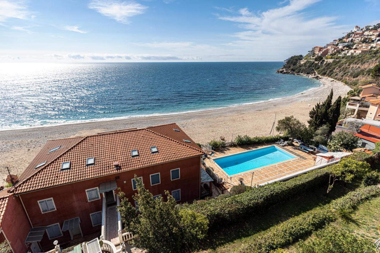 Le Golfe Bleu - Havre De Paix En Bord De Plage Roquebrune-Cap-Martin Luaran gambar